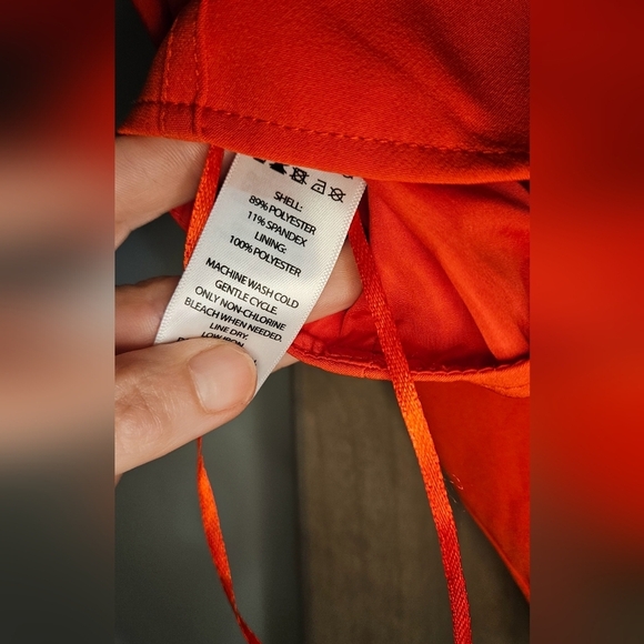 SINCERLY JULES Red Corset cropped top. Size Large NWOT - Picture 4 of 7